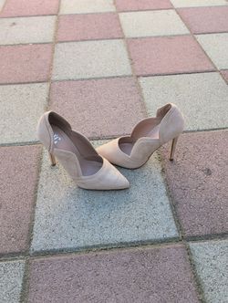 Woman 👠