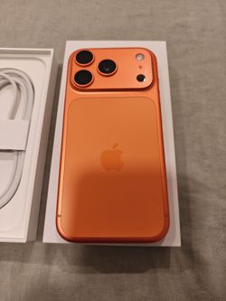 UNLOCKED iPhone 17 Pro Cosmo Orange 256 gigs