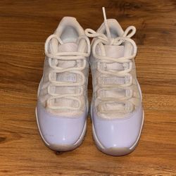 Jordan 11 Retro Low Pure Violet 2022 - No Box
