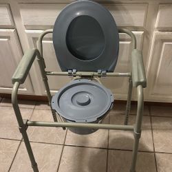 Commode Chair 