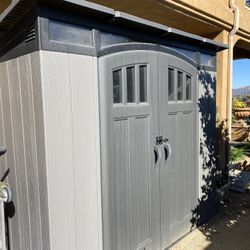 Shed. Lifetime Brand. 