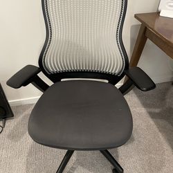 Knoll Desk Chair