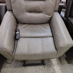 Firm Cushion Lift Chair!