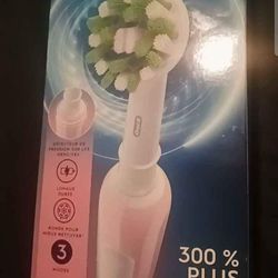 Oral-B Pro 1000 Electric Toothbrush 