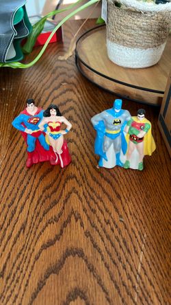 Salt and pepper shaker