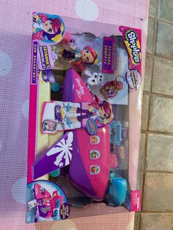 Skyanna’s shopkins jets with doll collectible