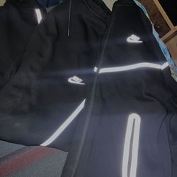 black reflective nike tech
