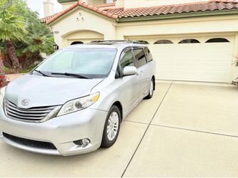 Toyota Sienna XLE