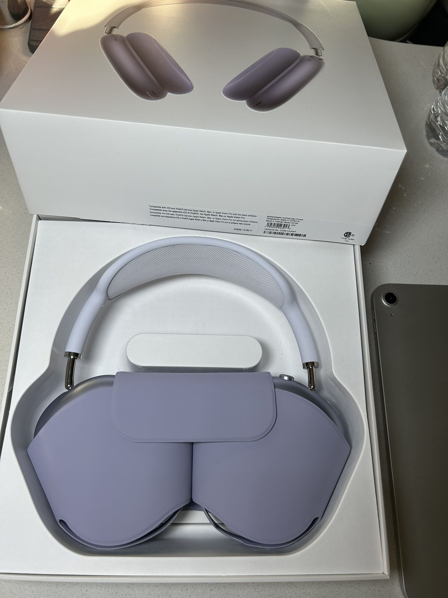 ヘッドホン AirPods max purple model A3184 Apple AirPods Max (USB-C) - Purple | staples.ca