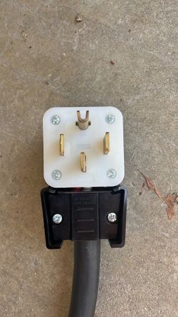 Leviton Blade angle plug- 50 A