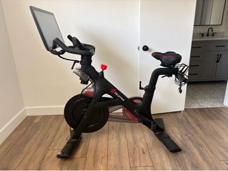 Peloton Bike Excellent condition