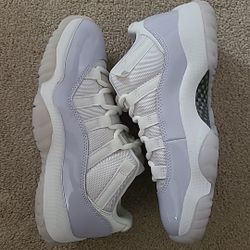 Wmns Air Jordan Retro 11 Low "Violet " Size 6.5wmns/ 5 Youth 