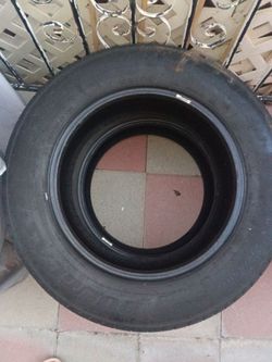 Tire 215/65/17
