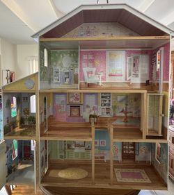 Kid Kraft Dollhouse 