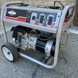 Briggs & Stratton Briggs and Stratton Storm Responder 5000 / 6250 -Watt Gasoline