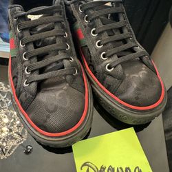 Gucci tennis shoes 