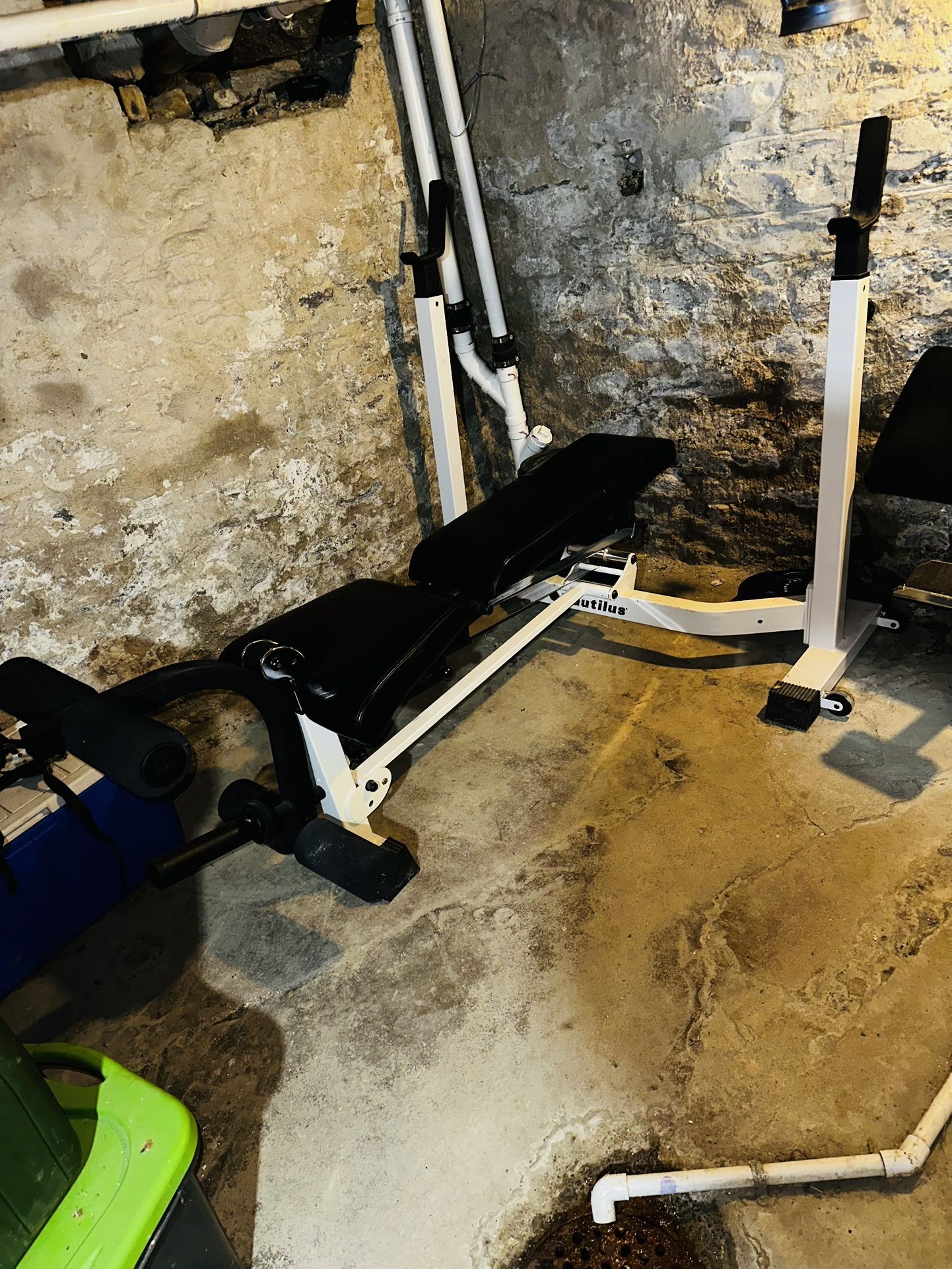 Nautilus NT 1430 Olympic Weight Bench - Can Deliver