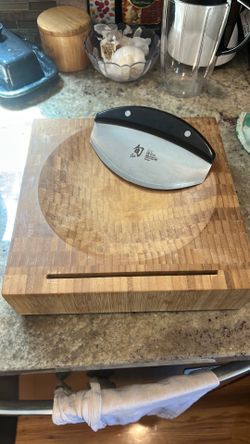 Shun herb knife and cutting board set