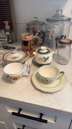 Vintage 8 Piece Lot, Sugar Bowls, Teacups, Stein etc.