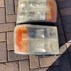 2011 GMC 2500 Sierra Denali Headlights