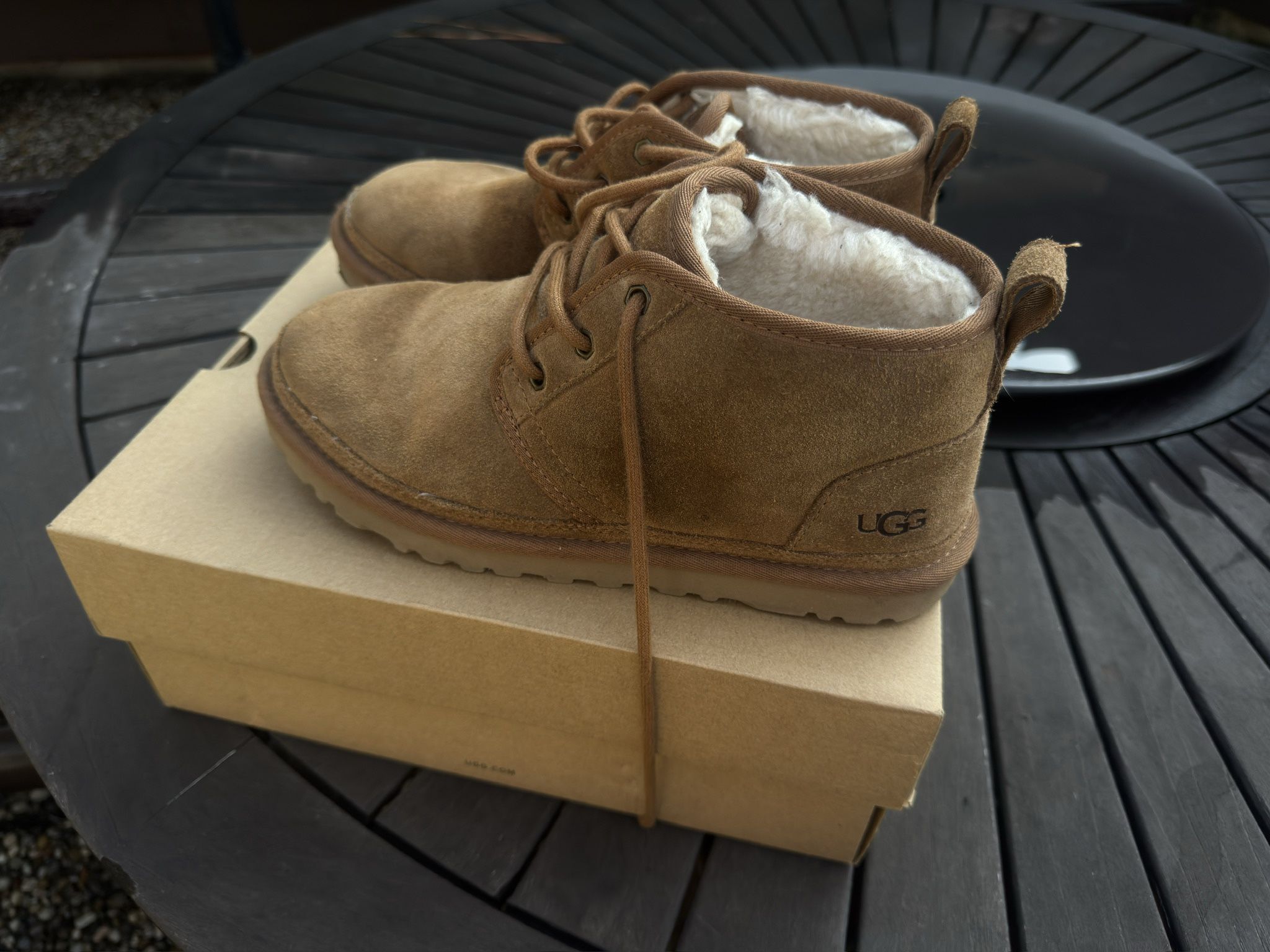 UGG Women’s Neumel Leather Chukka Boot