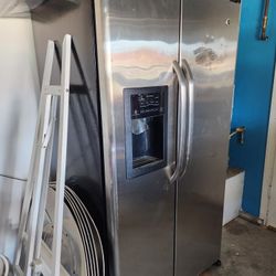 LG FRIDGE 