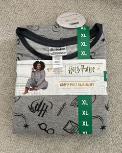 Brand new Harry Potter Cozy 2 Pc. Pajama Set - XL