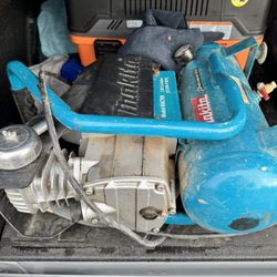 Moving Sale! Makita Air Compressor 