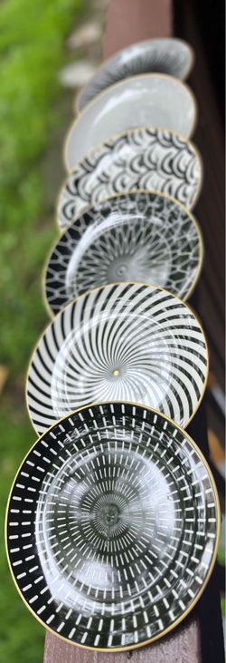 Trippy plates