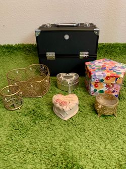 Assorted Jewelry Boxes – Vintage & Modern Styles