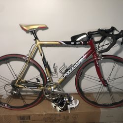 2004 Cannondale R800 Nice Clean Bicycle W/accessories MUST SEE IF LOOKING FOR MENS ROAD BIKE Clothing/Jersey Bundle SALE