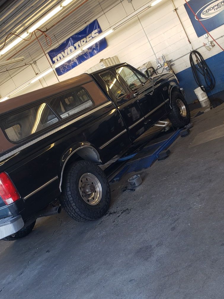 Ford f250 3/4 ton! Tow anything new tires !!!