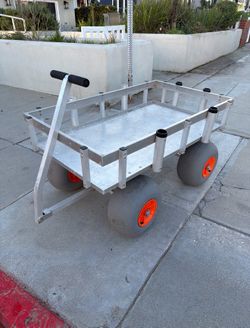 Beach fishing cart