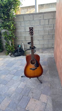 Yamaha FG700S 6 String Acoustic Guitar