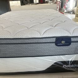 Serta Queen Size Mattress 