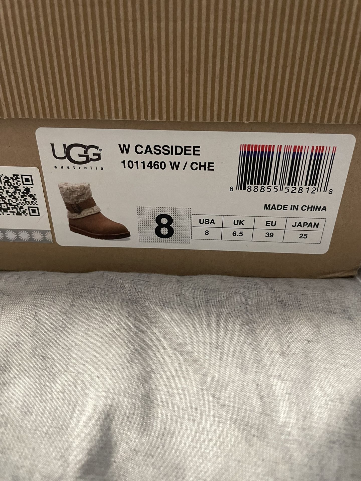 UGG Boots LIKE NEW 