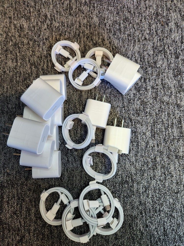 I Phone Samsung Charger With Cable Each 5$