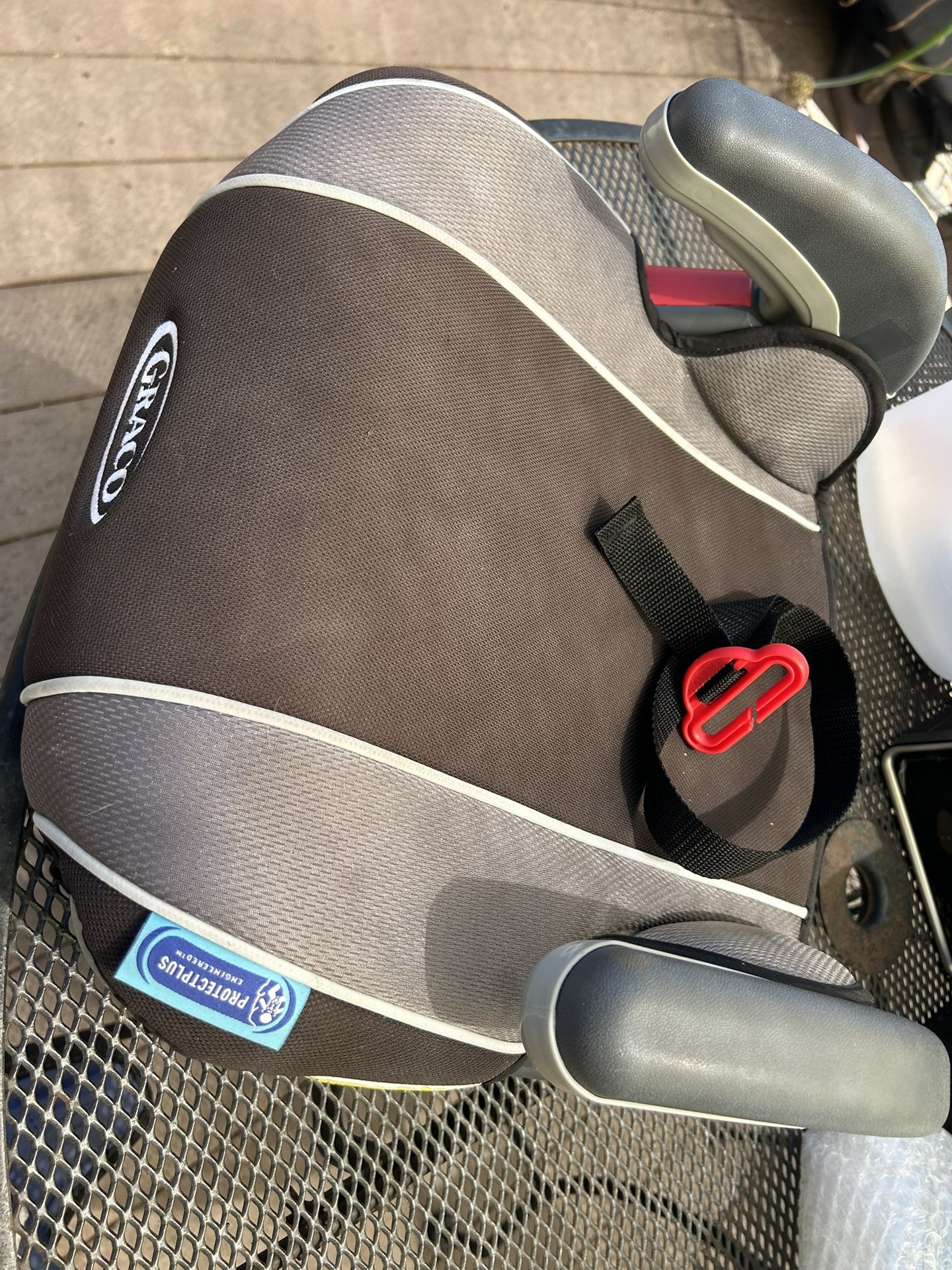 CHILD BOOSTER SEAT GRACO TODLER KIDS SAFETY GRAY WITH CUPS SLIDE OUT CAR SEAT