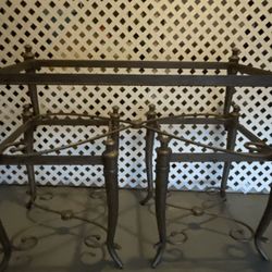 Three piece coffee table 6 Pieces