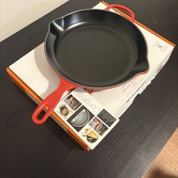 Le Creuset Signature 11.75” Skillet – Cerise – Brand New