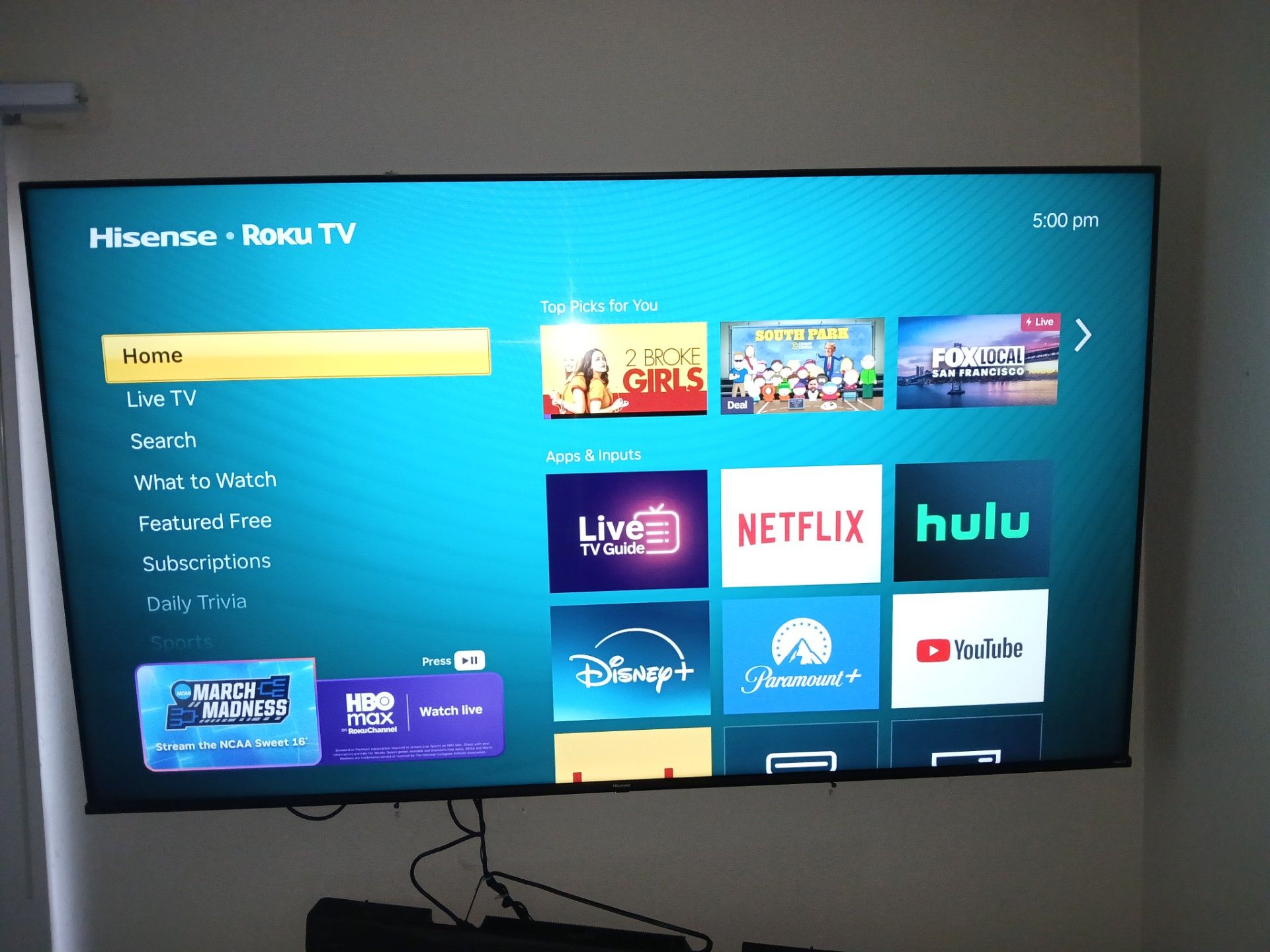 75 inch Hisense Tv