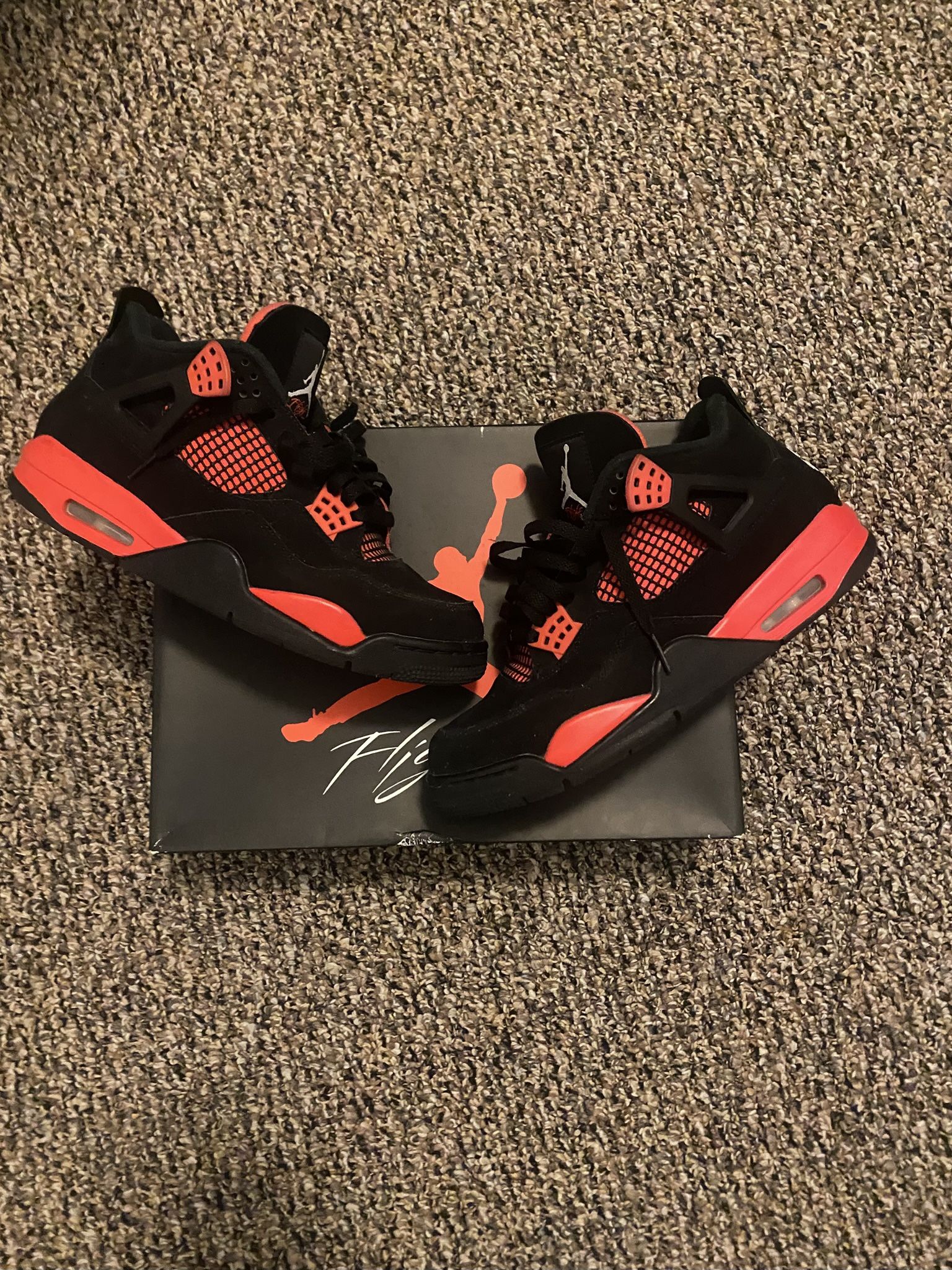 Jordan 4 Red Thunders
