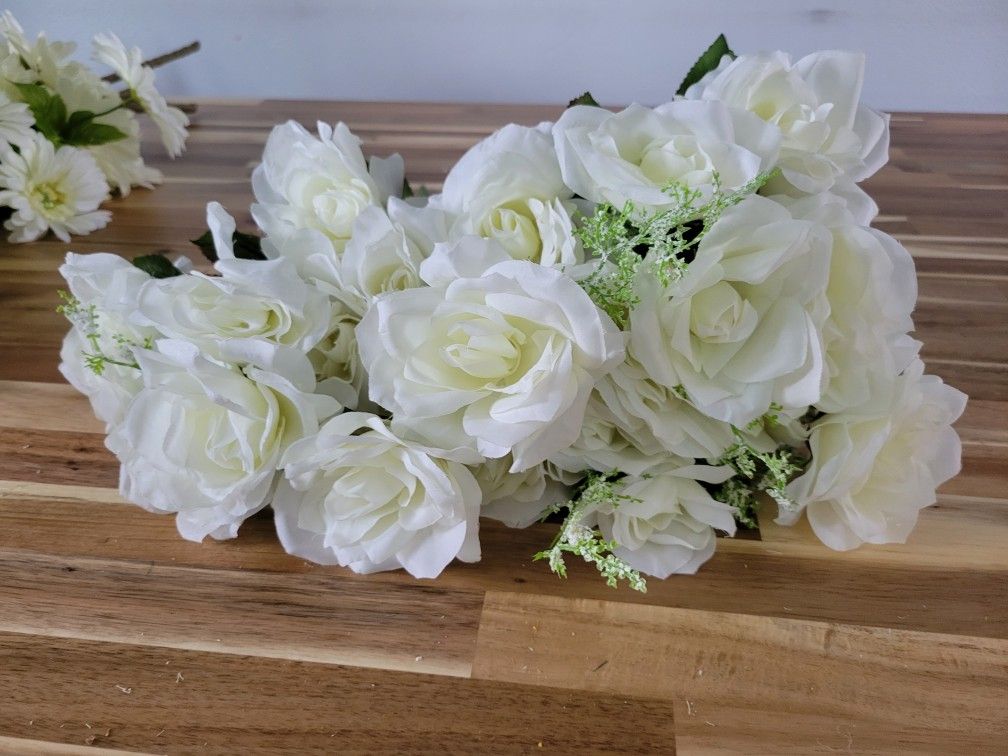 White Roses 