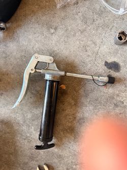 Manual Grease Gun with Extension Nozzle