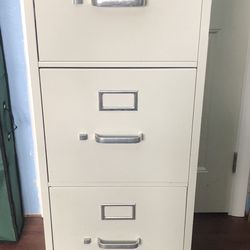 4 High Filing Cabinet 