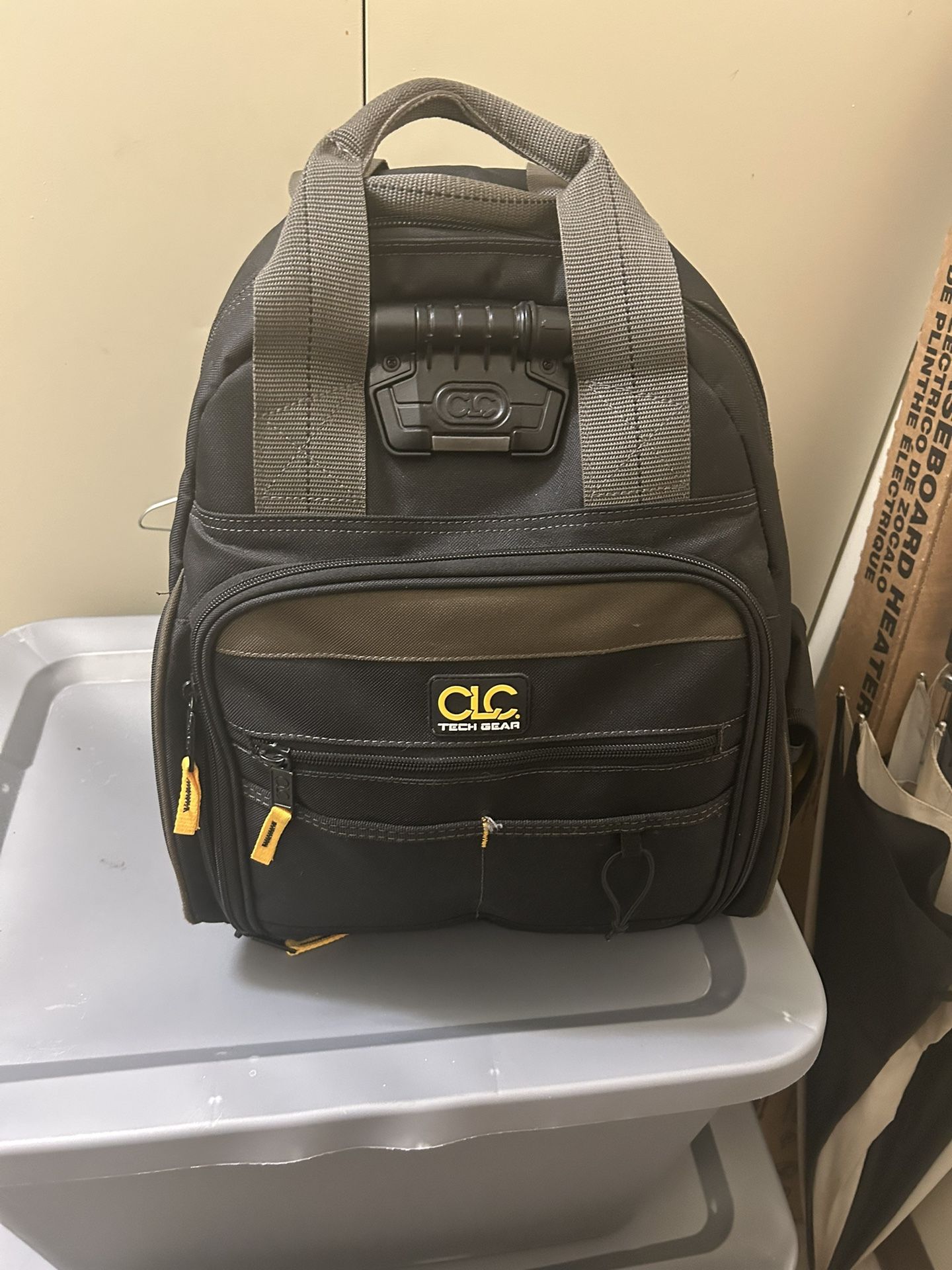 Name Brand Bag Of HVAC-R Tool