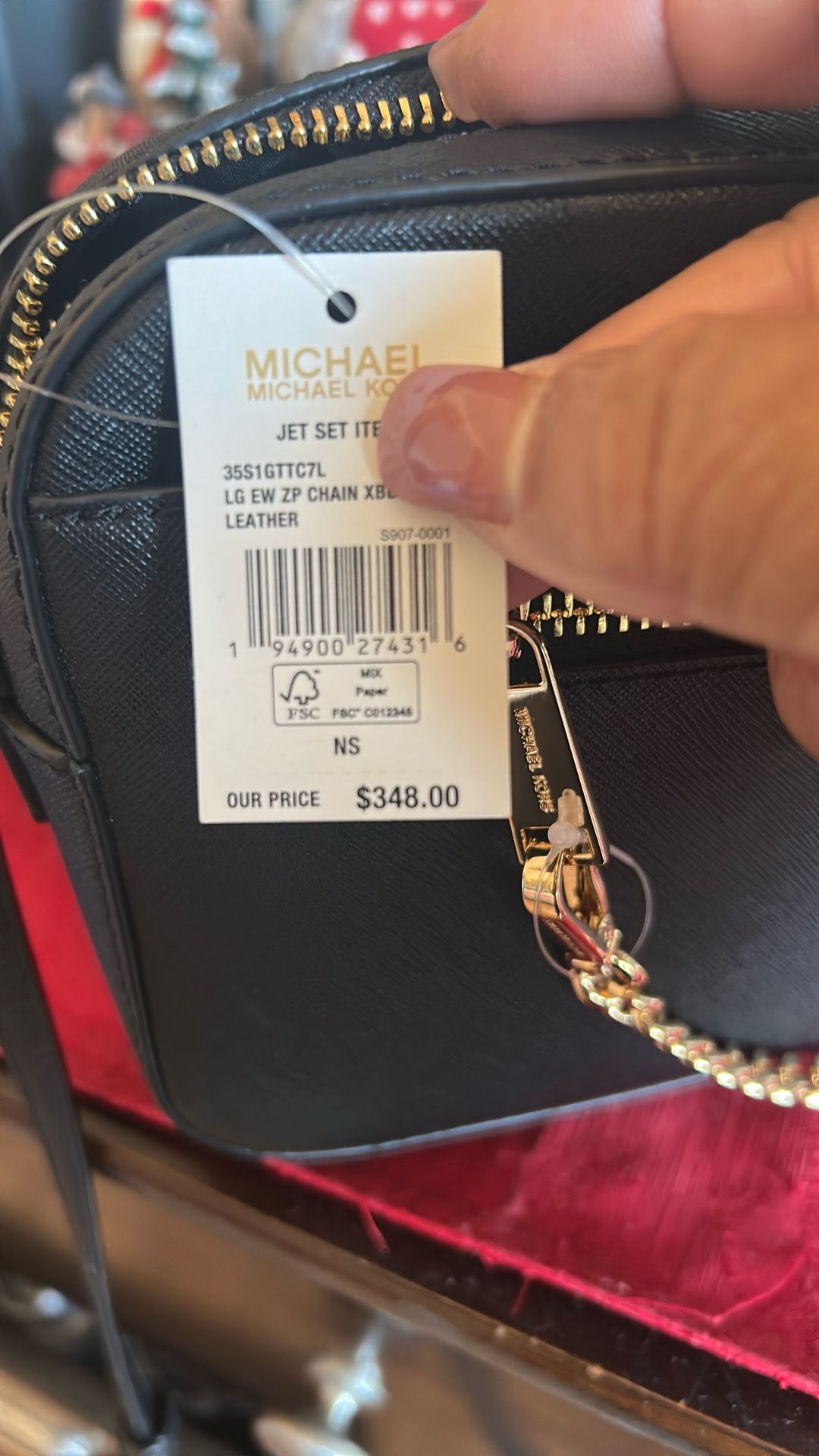 A brand new never used with tax value $348 Michael Kors shoulder bag