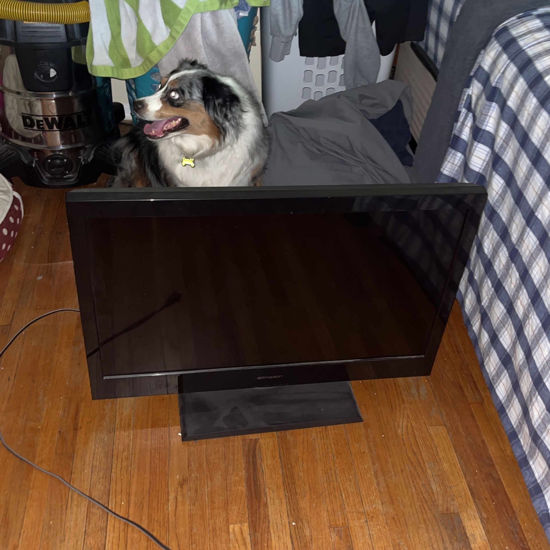 Emerson Tv