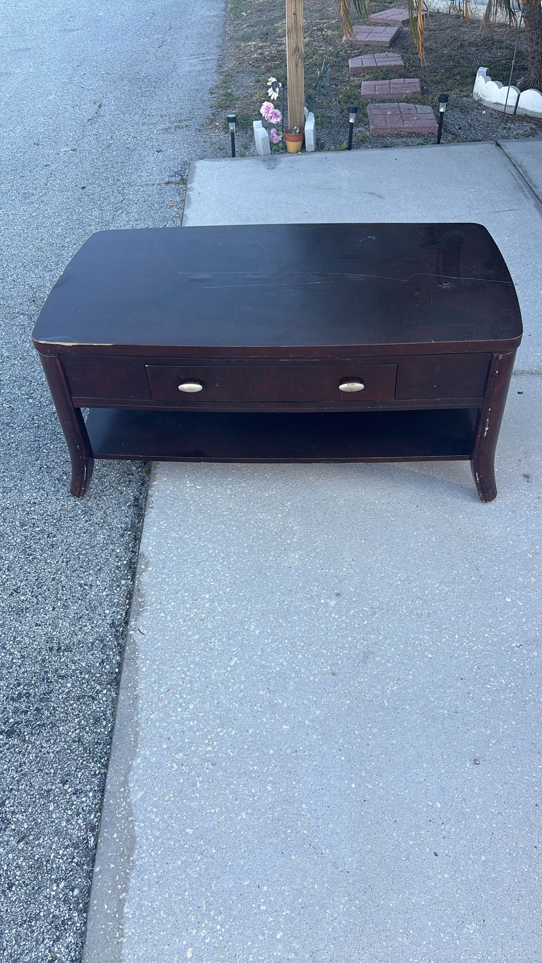 Coffee Table/End Table / Night Stand