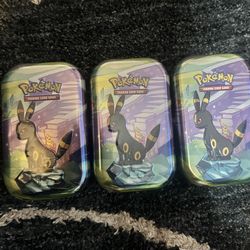 Pokemon Prismatic Umbreon Tin